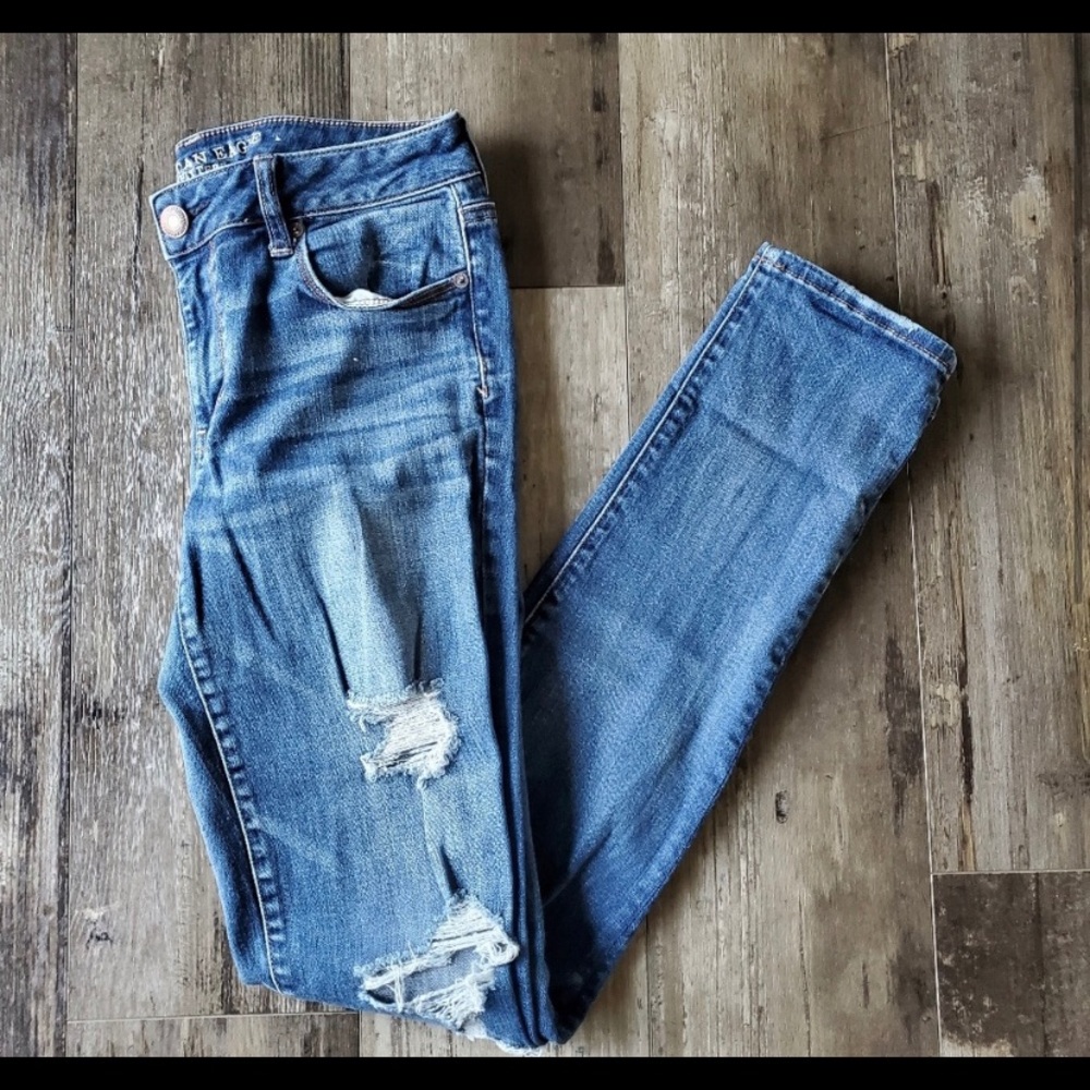 American Eagle skinny jeans